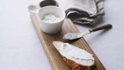 how long does cream cheese last