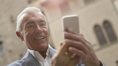 free-iphone-for-seniors