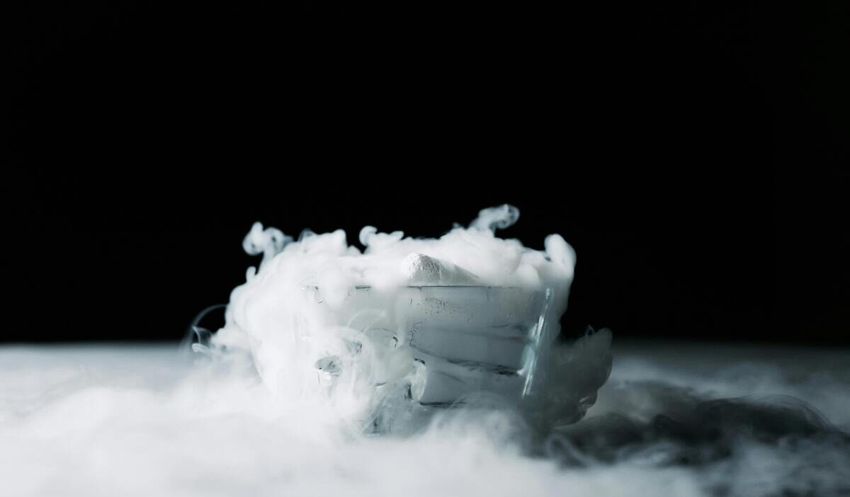 how-long-does-dry-ice-last-in-a-freezer