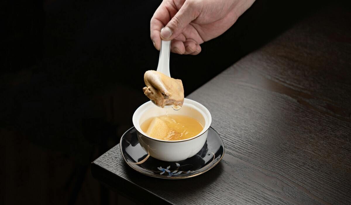 how-long-does-chicken-bone-broth-last-in-the-fridge