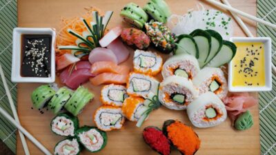how-long-does-sushi-last-in-the-fridge