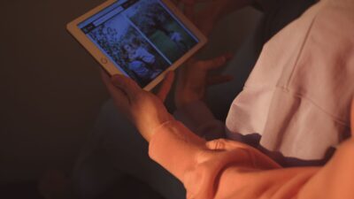 free-tablet-deals-with-phone