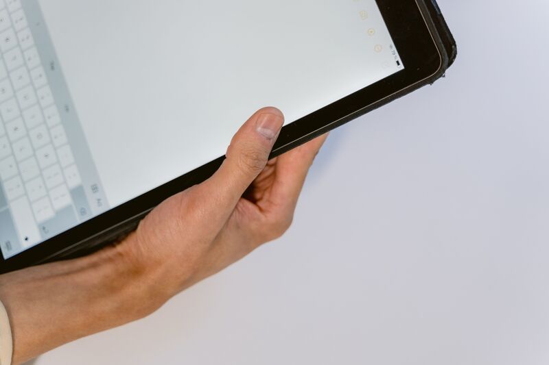 free-government-tablet-with-unlimited