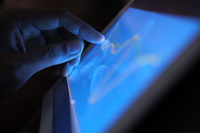 who-gives-out-the-best-free-government-tablet