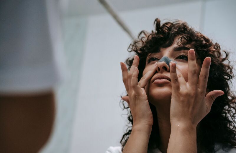 How to Get Rid of Sebaceous Filaments on the Nose and Chin Safely