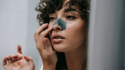 Are-sebaceous-filaments-the-same-as-blackheads-